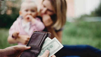 US to revoke passports of thousands of parents with debts of more than $100,000 over unpaid child support