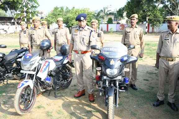 मुजफ्फरनगर पुलिस लाइन में एसएसपी संजय कुमार वर्मा का सख्त निरीक्षण, परेड से लेकर डायल-112 तक की व्यवस्थाओं की परखी तैयारियां