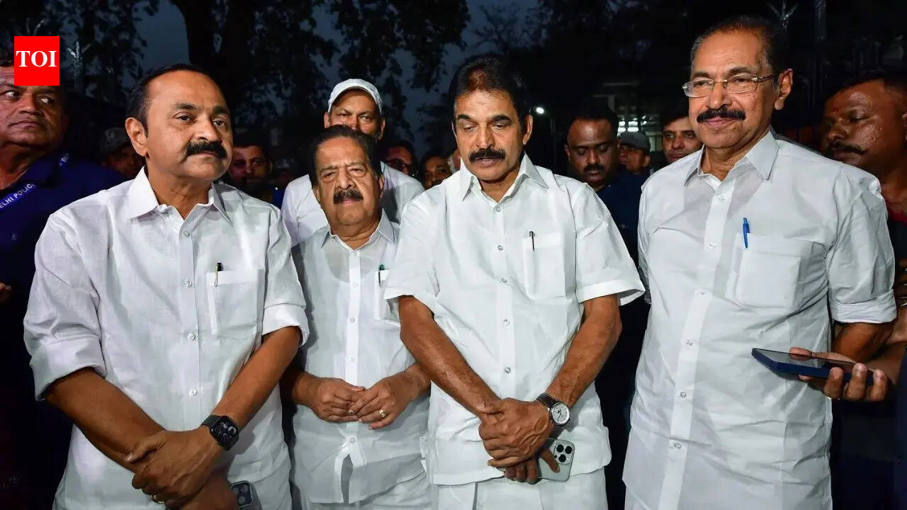 Congress looks for consensus as camps show their strength in chief ministerial fight: What’s happening in Kerala | india news