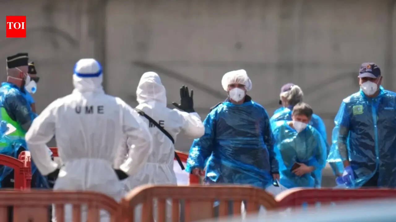Hantavirus: Hantavirus Live Updates: MV Hondius passengers evacuated in Canary Islands, Americans on board leave from Spain