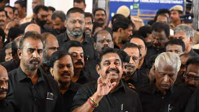 Tamil Nadu Elections: AIADMK on the verge of collapse? Revolt against EPS after defeat in Tamil Nadu elections. india news