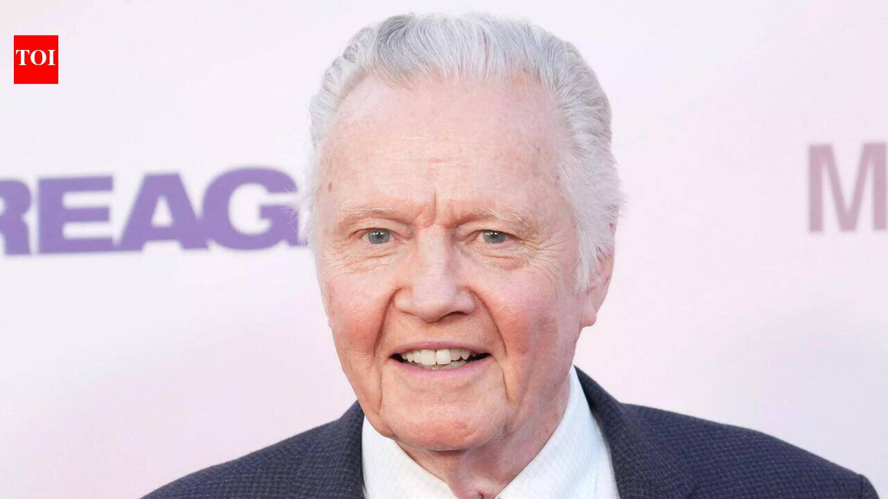 Angelina Jolie’s father Jon Voight married Cecil B. DeMille appeals to meet actress one last time before leaving Los Angeles amid property listing english movie news
