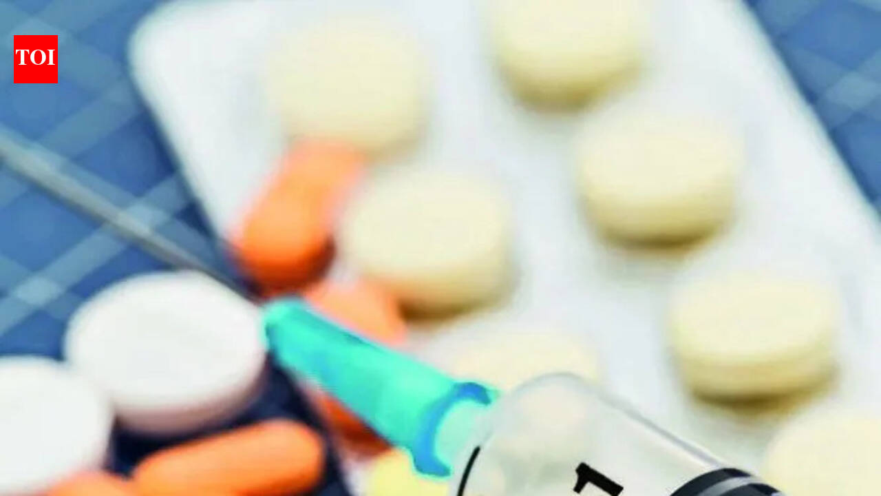 Over 15 lakh chemists, drug sellers to go on strike on May 20 against online medicine sales: AIOCD
