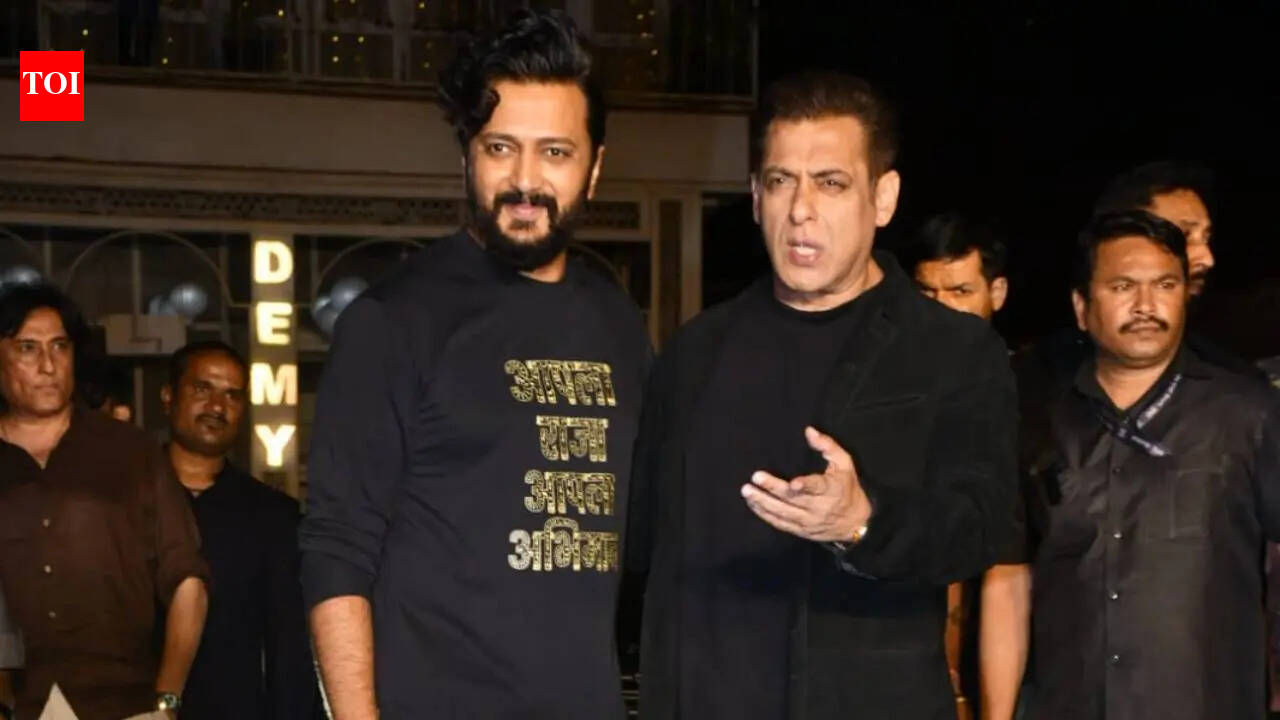 Salman Khan: ‘Sorry Bhai, Sorry’: Salman Khan accepts paparazzi’s apology at Raja Shivaji’s success party after hospital controversy. hindi movie news