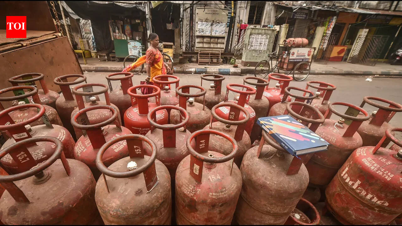 LPG cylinder supply has exceeded bookings in the last few days: Center | india news