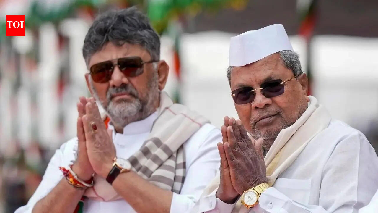 Siddaramaiah to meet his loyalists in Bengaluru today as Congress mulls leadership change in Karnataka; DK Shivakumar is waiting. bengaluru news