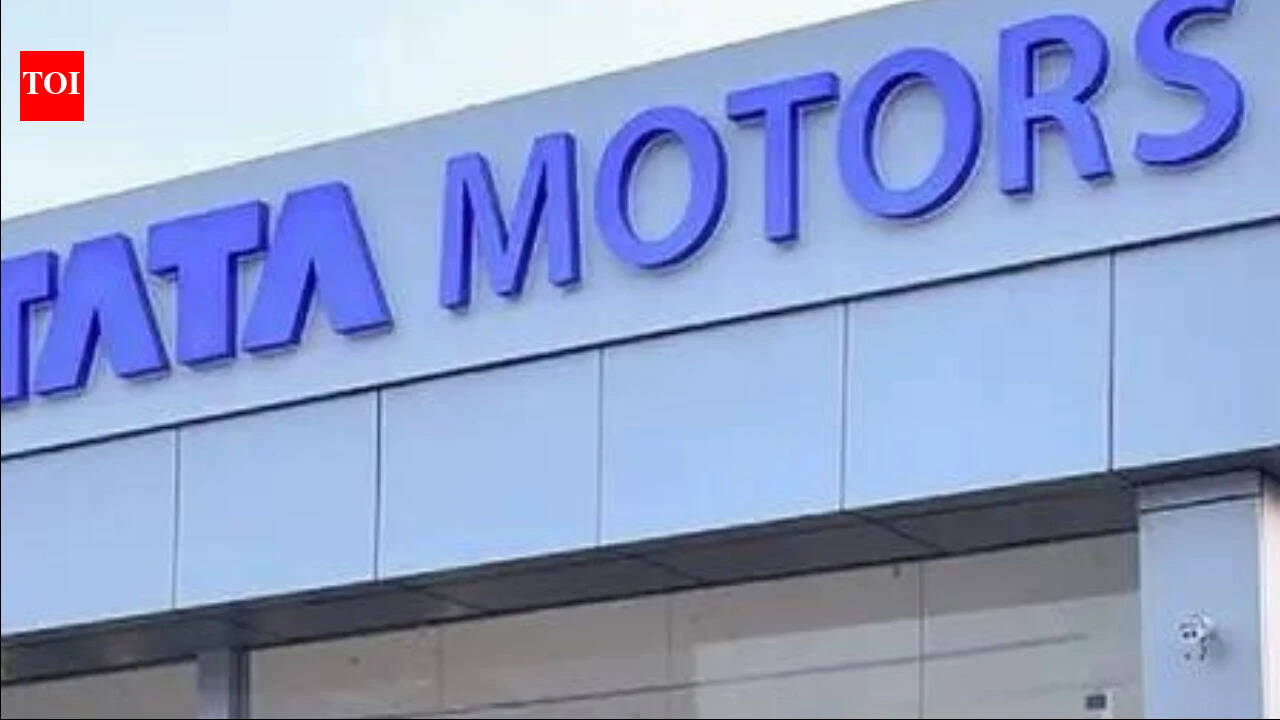 Tata Motors expects rise in EV bookings due to rising fuel costs