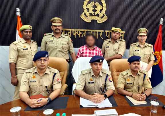 मुजफ्फरनगर मुठभेड़: पुलिस पर गोली लगने से बदमाश घायल, 400 ग्राम आभूषण और अवैध हथियार बरामद