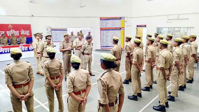मुजफ्फरनगर एसपी सिटी अमृत जैन ने वार्षिक निरीक्षण, अपराध नियंत्रण एवं मिशन शक्ति को लेकर दिये सख्त निर्देश।