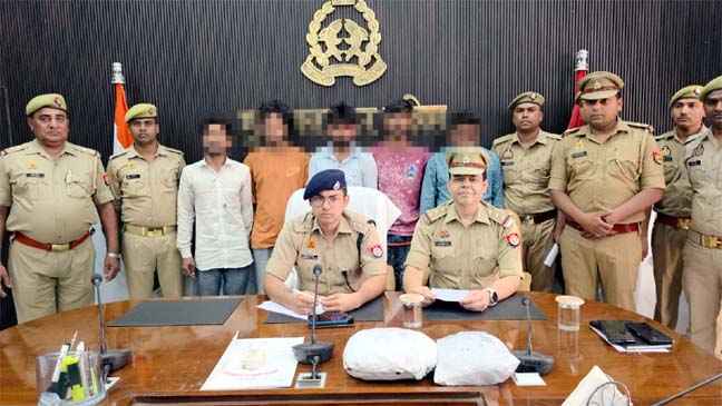 मुजफ्फरनगर में ‘ऑपरेशन सवेरा’ की बड़ी कार्रवाई: 5 मादक पदार्थ तस्कर गिरफ्तार, 5 करोड़ का डोडा पोस्त और गांजा बरामद 6.5 लाख वसूले गए