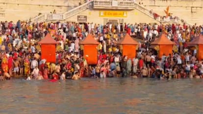 बुद्ध पूर्णिमा स्नान: हरिद्वार में श्रद्धालुओं ने गंगा में लगाई आस्था की डुबकी, हर-हर गंगे के जयकारों की गूंज – बुद्ध पूर्णिमा स्नान हरिद्वार में हर की पौड़ी समेत गंगा घाटों पर उमड़ी श्रद्धालुओं की भीड़