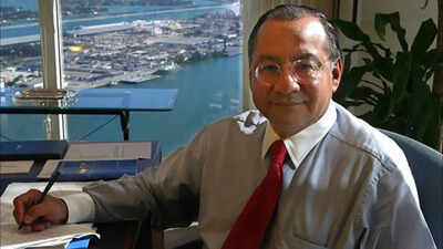 Who is Victor Manuel Rocha, the former US diplomat who will lose US citizenship for spying for Cuba?