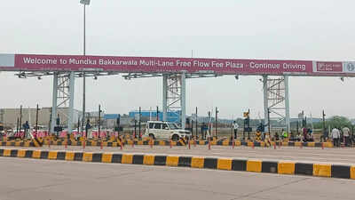 Barrierless tolling leads to recovery of Rs 30 lakh as half of users pay dues india news
