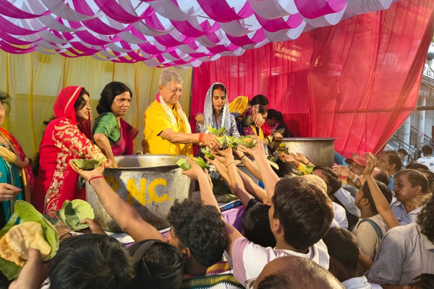 ज्येष्ठ माह के पहले मंगलवार को चौक स्थित हनुमान मंदिर में विशाल भंडारे का आयोजन हुआ, भक्तों की भीड़ उमड़ी।
