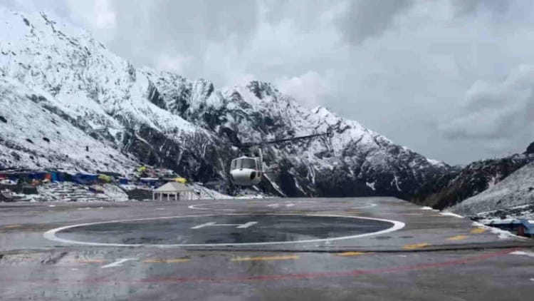 केदारनाथ यात्रा: दर्शन के लिए धाम पहुंचे कुछ तीर्थयात्रियों की तबीयत बिगड़ी, इलाज के लिए हेलीकॉप्टर से भेजा गया-केदारनाथ यात्रा कई तीर्थयात्रियों की तबीयत बिगड़ी, इलाज के लिए एयरलिफ्ट किया गया उत्तराखंड चारधामयात्रा