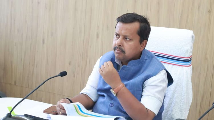 उत्तराखंड: नितिन नवीन के तीन दिवसीय दौरे को लेकर तैयारियां तेज, 70 विधानसभा सीटों पर जीत के दावेदारों पर होगा मंथन – उत्तराखंड के तीन दिवसीय दौरे पर निकले नितिन नबीन, संभावित जिताऊ उम्मीदवारों पर करेंगे मंथन