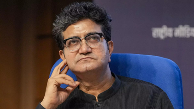 Prasoon Joshi was appointed Chairman of Prasar Bharati. india news