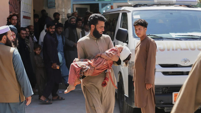 Afghan refugees: Journey home ends in tragedy: Truck carrying Afghan refugees from Pakistan overturns, 22 killed