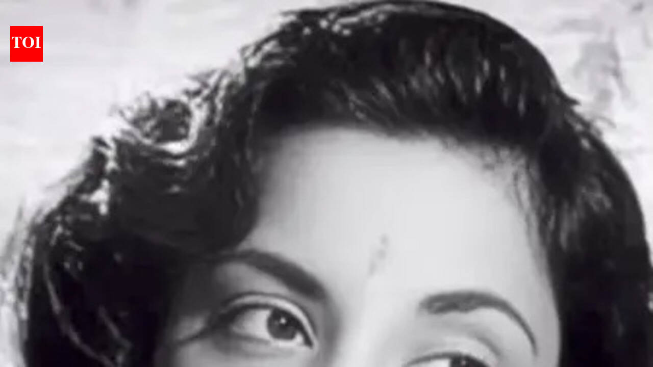 Jackie Shroff paid tribute to Nargis on her 97th birth anniversary. hindi movie news