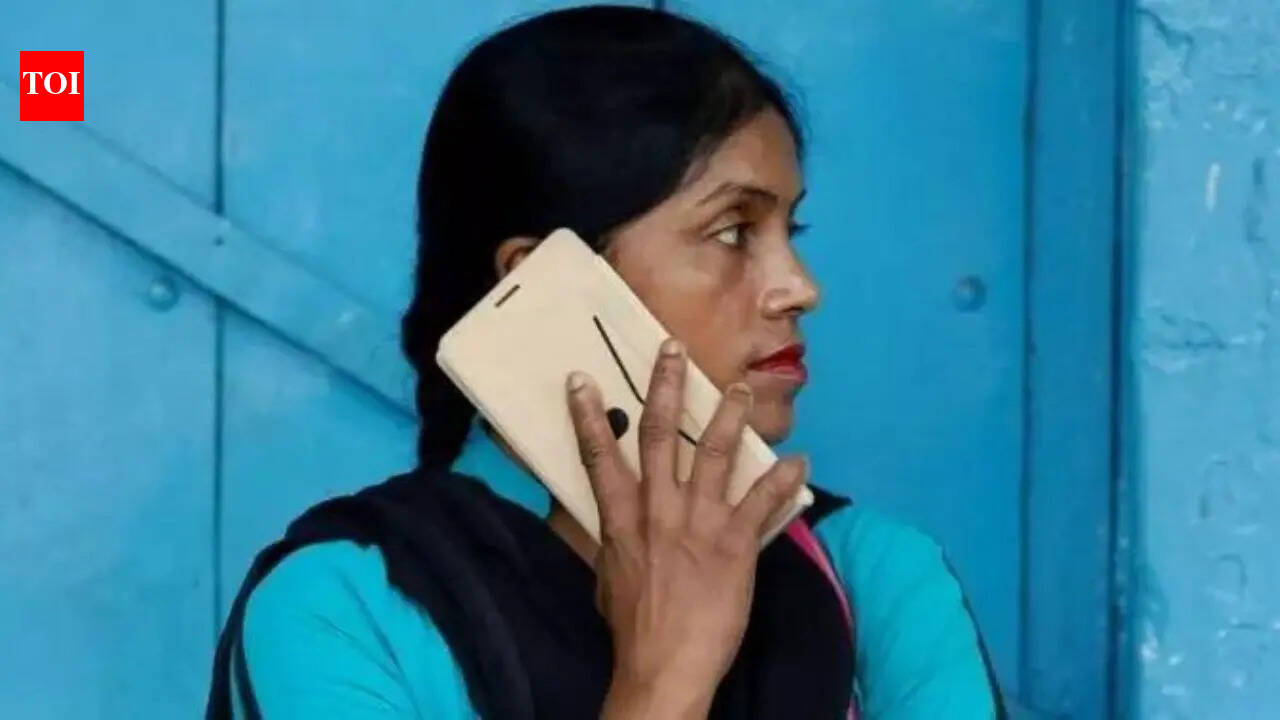 Indian women using internet doubled to 64% in 4 years. india news