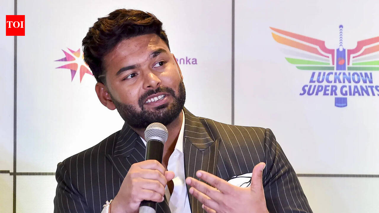 Who has faced the biggest pay cut in IPL history with Rishabh Pant joining DC for Rs 15 crore? | cricket news