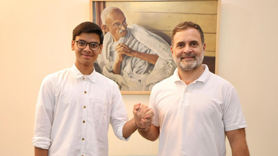‘Tender investigator’: Rahul Gandhi meets 17-year-old student who exposed CBSE-OSM discrepancies india news