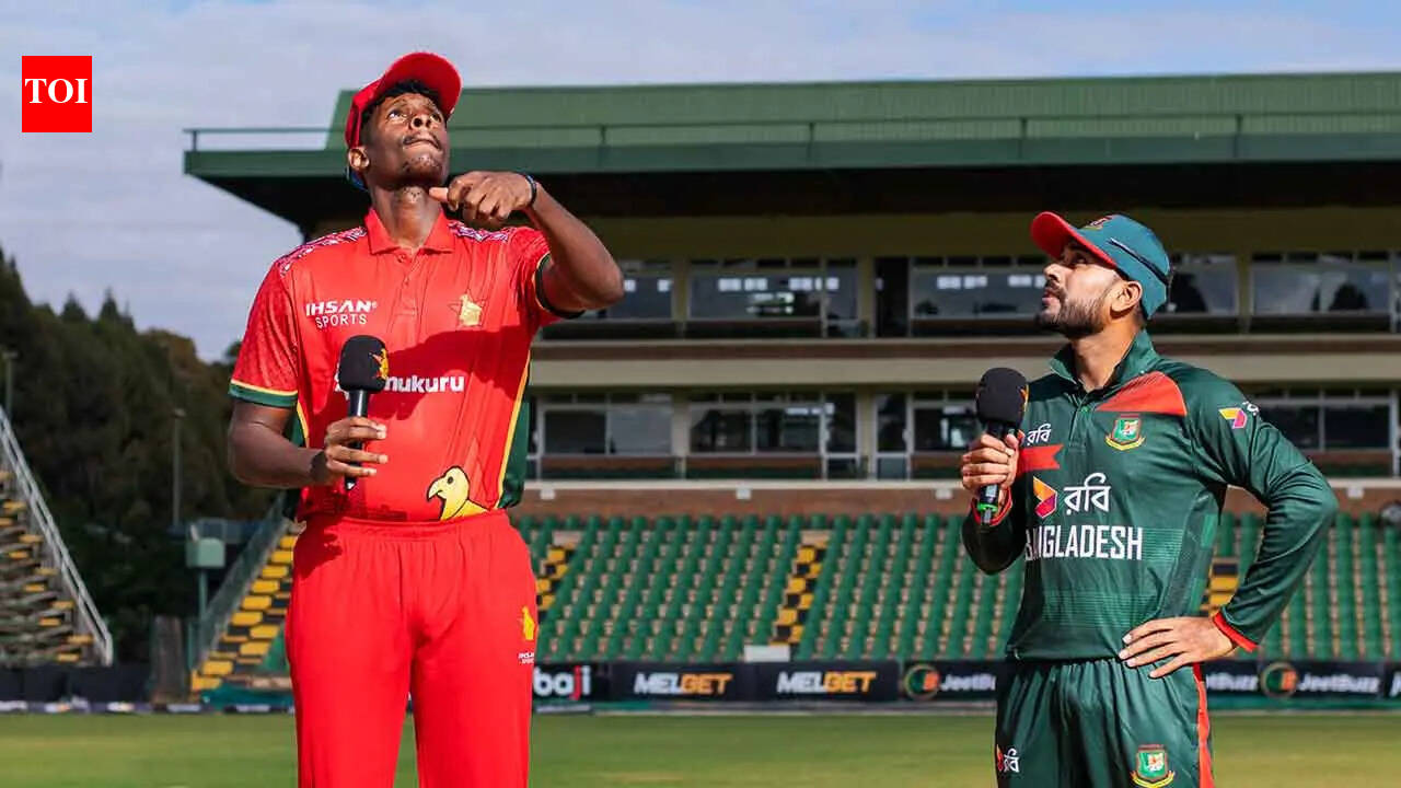 Zimbabwe 13/2 in 4.5 overs